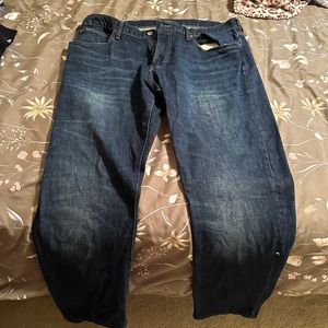 Never worn polo jeans. Come from a non smoking home.